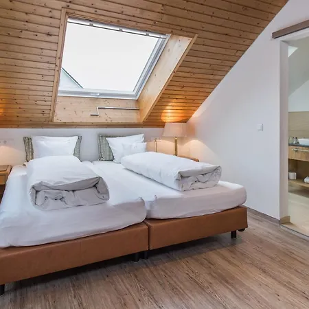 Hotel Brauereigasthof Zum Löwenbräu 3*