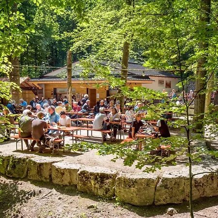 Hotel Brauereigasthof Zum Loewenbraeu 3*